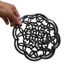 鍋敷き リーフ 釜敷き 鋳鉄トリベット 滑り止め 耐熱 ダッチオーブン 鉄瓶対応 小物置…
